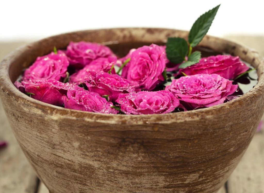 روش‌های خشک‌کردن گل محمدی