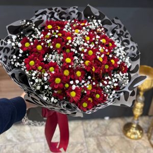 دسته گل سرخ و سپید